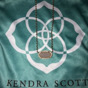 KENDRA SCOTT (Rose gold iridescent druzy necklace)
